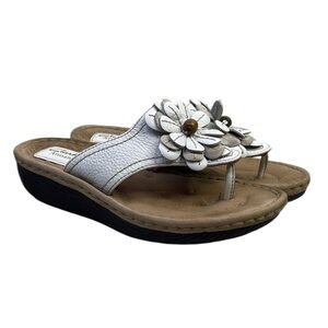 Clarks Womens Sandals Thong Wedge White Leather Cumfort Shoe 5M